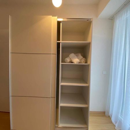 Sis Apartments Ohrid Bagian luar foto