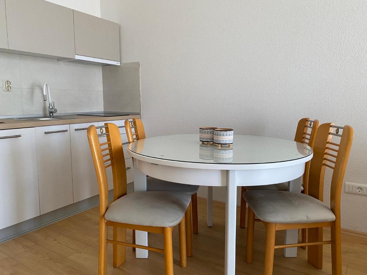 Sis Apartments Ohrid Bagian luar foto