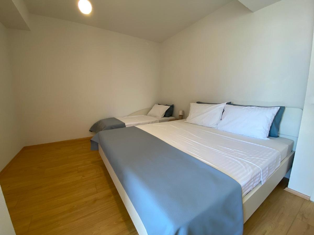 Sis Apartments Ohrid Bagian luar foto