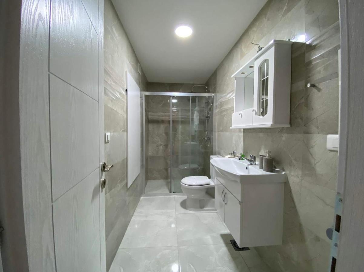 Sis Apartments Ohrid Bagian luar foto